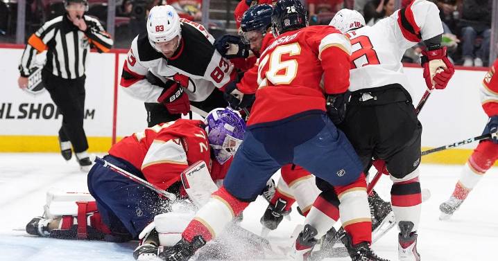 Sergei Bobrovsky gets shutout, Florida Panthers honor Jeff Petry and then top New Jersey Devils 1