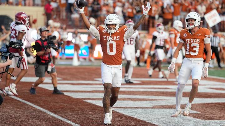 Struggling No. 16 Texas enters game vs. No. 3 Texas A&M with slim playoff hopes