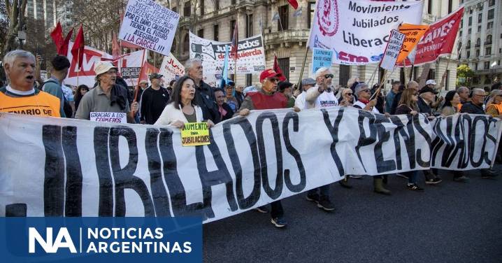 Jubilados presentarán firmas “contra el ajuste” en el Congreso y Casa Rosada
