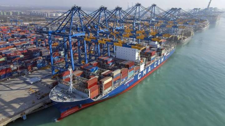 Adani Ports & SEZ clock 27% growth in profit during Q2 FY26
