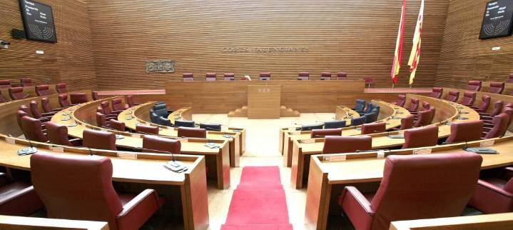 Carlos Mazón oficializa su renuncia al frente de la Generalitat Valenciana