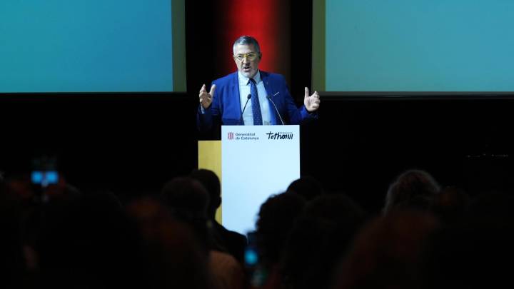 El 'conseller' Sàmper negocia con la automovilística china BYD una planta en Cataluña