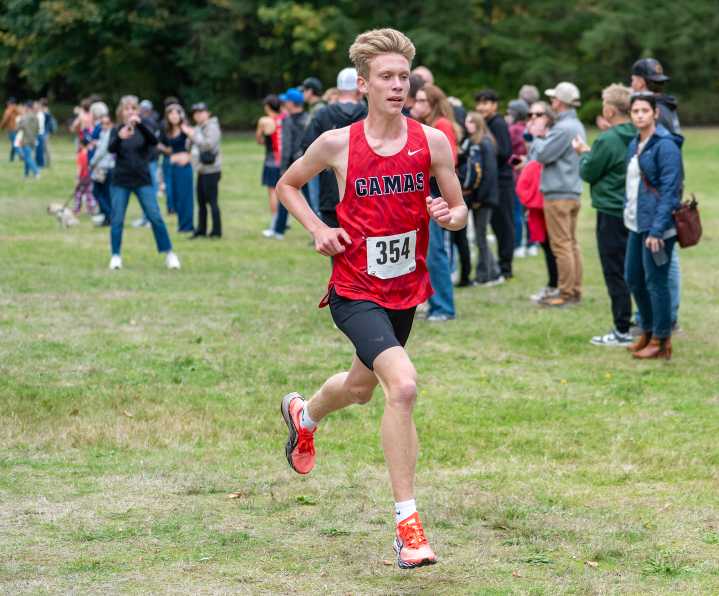 Cohen Butler wins Westside Classic as Camas boys, girls cross country sweep titles