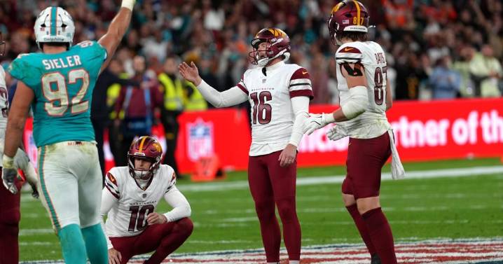 Quinn's defense was better than Whitt Jr.'s, but Commanders keep losing