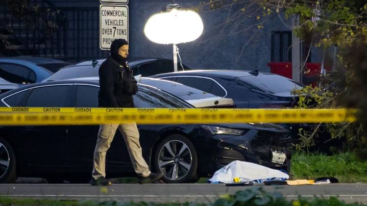 4 dead, 10 wounded in shooting at banquet hall in Stockton, California