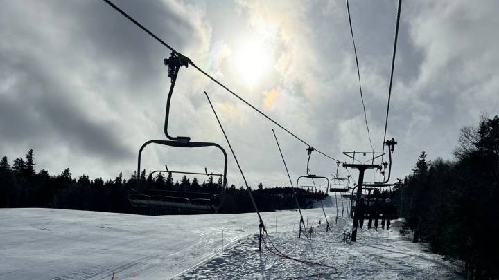 When are Vermont ski resorts opening for the 2025