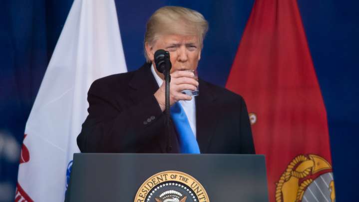 Donald Trump's Love Of Diet Coke Could Have Some Worrying Drawbacks