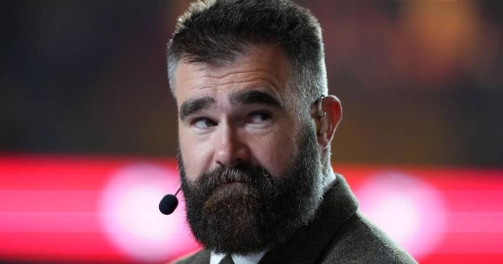 Jason Kelce disses Blue Jays after dramatic World Series