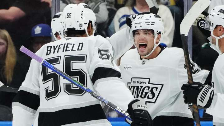 Quinton Byfield scores in OT to lift the Kings past the Maple Leafs...