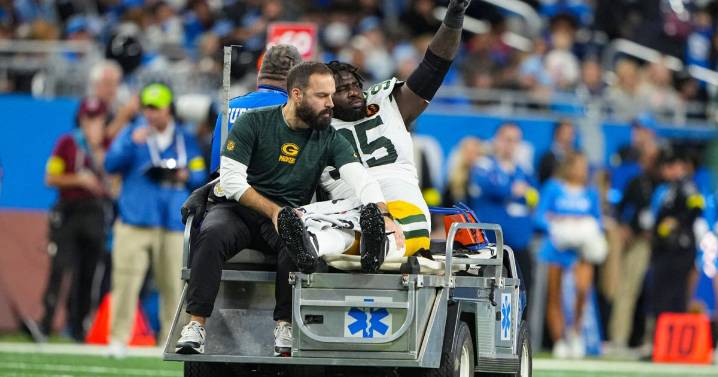 PACKERS 31, LIONS 24 | ‘It doesn’t look good:’ Packers lose defensive tackle Devonte Wyatt to what looks like a season-ending ankle injury