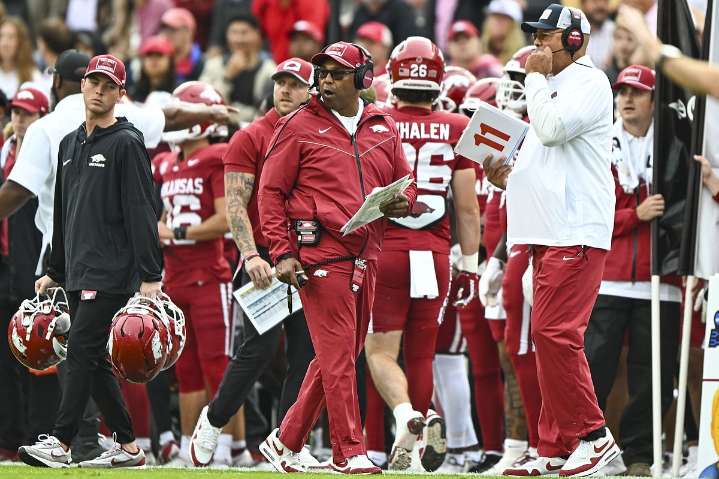 Arkansas football: Petrino credits coordinators for keeping Hogs close