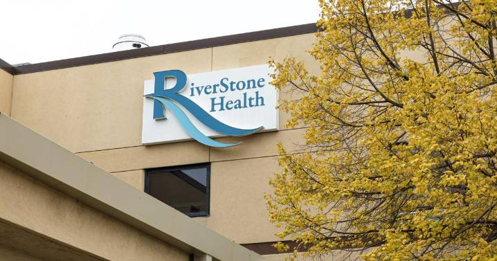 RiverStone Health donates portable lifesaving tool to Lockwood Little League