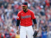 Congreso exige a MLB aclarar supuesto esquema de manipulación de lanzamientos