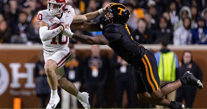 Mateer runs for decisive TD, leads No. 18 Oklahoma over No. 14 Tennessee 33