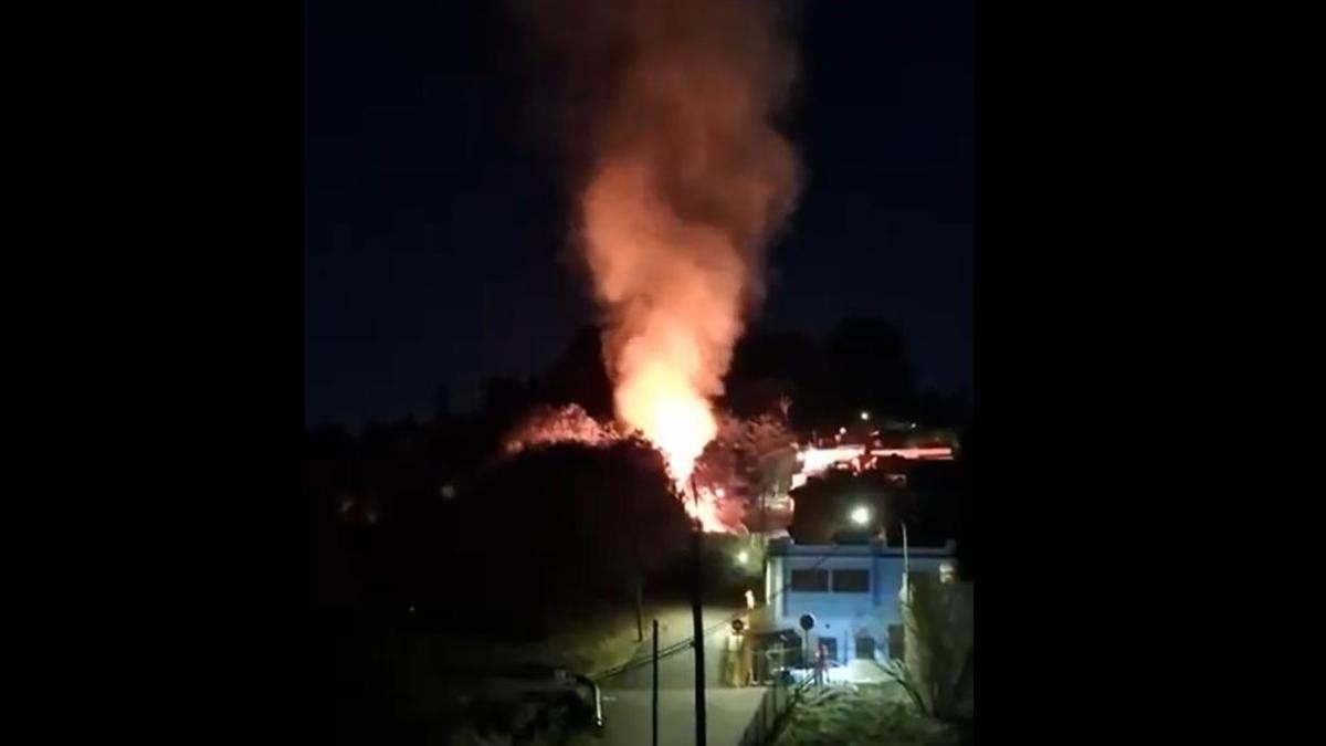 Conato de incendio en una zona con viviendas de Valleseco