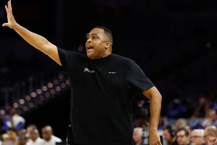 Deadspin | Late basket in OT vaults Tulane over Boston College