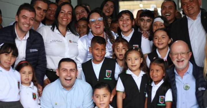 En Caldas: emocionados con el otro festejo por la nueva edificación de un reconocido colegio, vea fotos