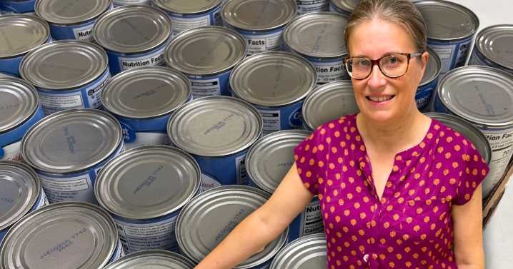 Milwaukee parent launches community food drive as federal benefits face shutdown risk