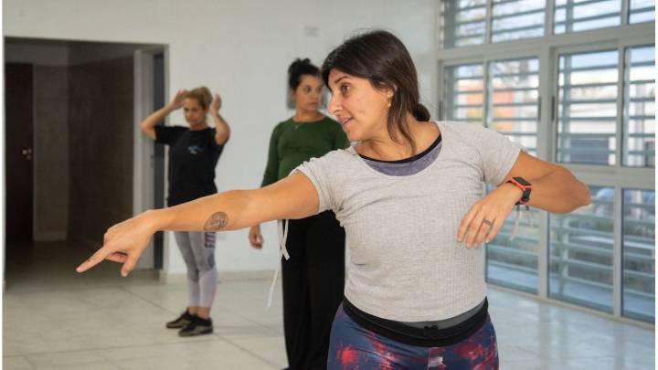 Los Talleres Culturales Barriales cierran el año con muestras en el CIC Este y La Floresta