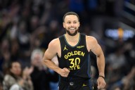 Warriors' Steph Curry Sparks Buzz With Michael Jordan Tribute