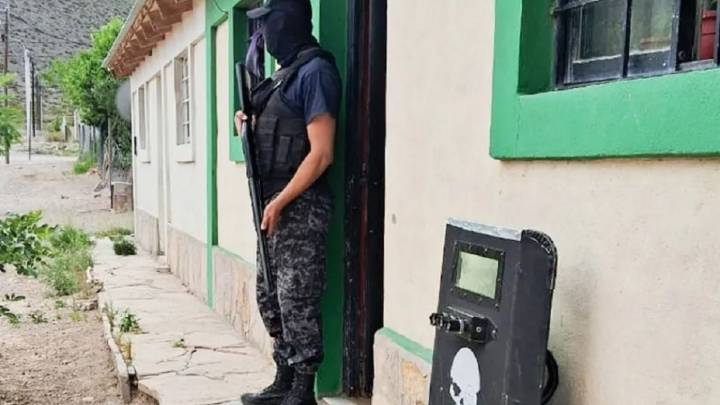 Allanaron una vivienda de Barrancas en la que funcionaba un kiosco de narcomenudeo