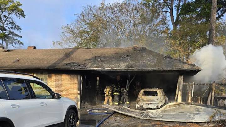 BRFD crews put out house fire along Sweetbriar Street