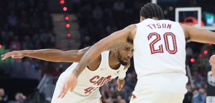 Donovan Mitchell’s return sparks Cavs in 117-109 win over Atlanta Hawks