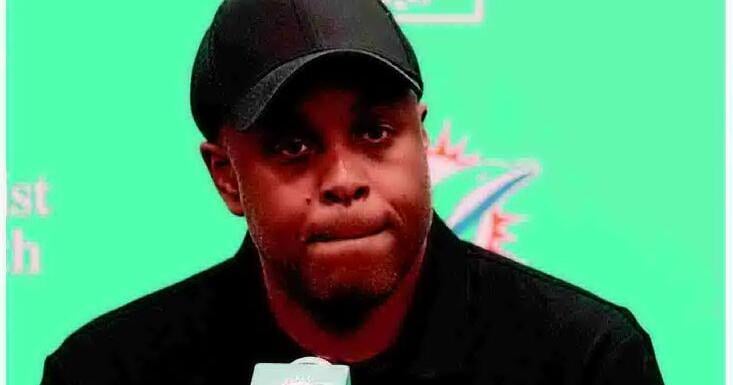 Dolphins, GM agree to part ways