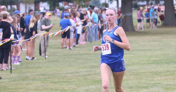 Princeton’s Payton Frueh runs off to state