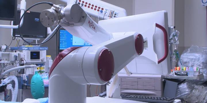 New surgical robot at Banner helps identify seizure origin for epilepsy patients