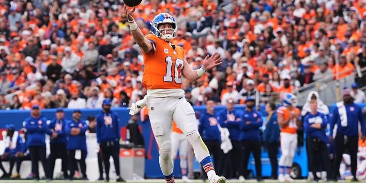 Broncos prep for Raiders, and look for 7th straight win