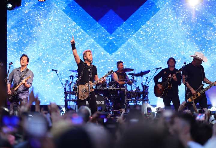 Patriots coordinator: Candy corn is ‘like Nickelback’