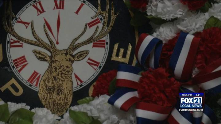 Local businesses host free dinner for veterans in Superior