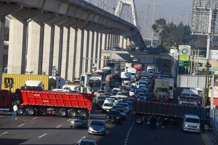 Valle de México, la zona más afectada por mega bloqueo, en EdoMéx