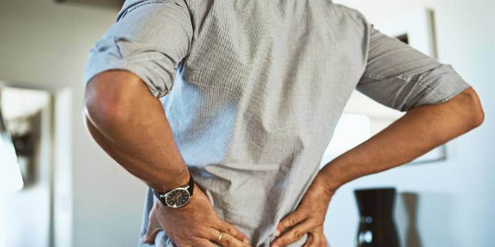 Mejorar la fuerza del tronco protege la columna y permite mantener la autonomía a lo largo de los años