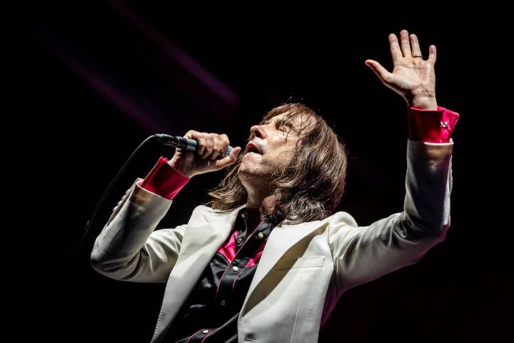 “¡Hagan ruido!" Primal Scream ofreció un show a puro rock y sin olvidarse de Diego Maradona