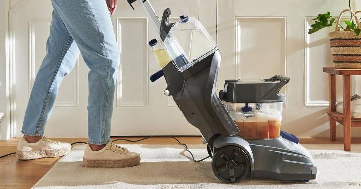 Vax carpet cleaner praised for being 'easy to use and manoeuvre' now slashed by £120