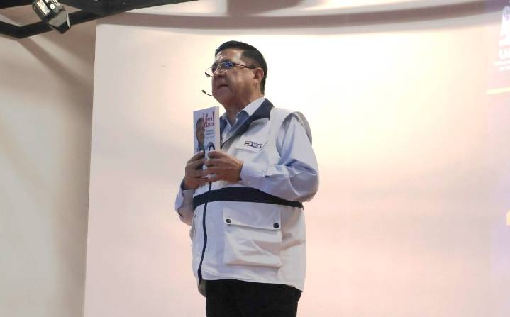 EL ENTREVISTADOR DEBE GANARSE LA CONFIANZA DEL PERSONAJE: EDMUNDO CAZARES