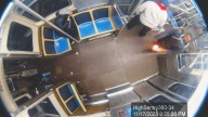 "¡Arde viva, perra!": queman viva a una mujer en el metro de Chicago y nadie corre al rescate