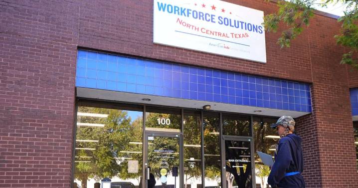 US filings for jobless benefits remained in historically healthy range during government shutdown