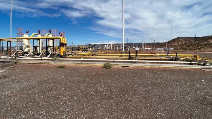 Mendoza llama a licitación para que privados exploten 5 áreas petroleras en las cuencas neuquina y cuyana