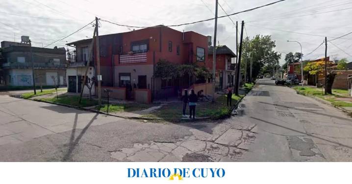 Horror: una adolescente de 16 años mató a puñaladas a su novio de 20 y escapó