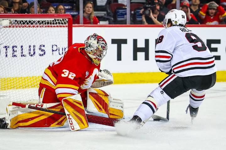 Deadspin | Connor Bedard nets 3 as sizzling Blackhawks down Flames