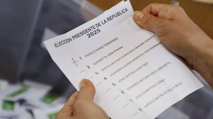 Marcela Ríos: "No tiene sentido levantar la veda sin regulación externa a encuestadoras"