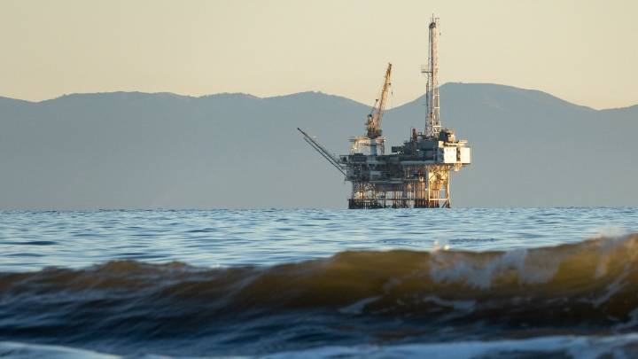 EEUU planea perforaciones petroleras frente California y Florida