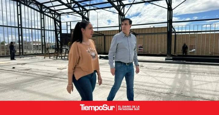 Obras Pablo Grasso recorrió el avance del Polo Comercial Distrito YCF
