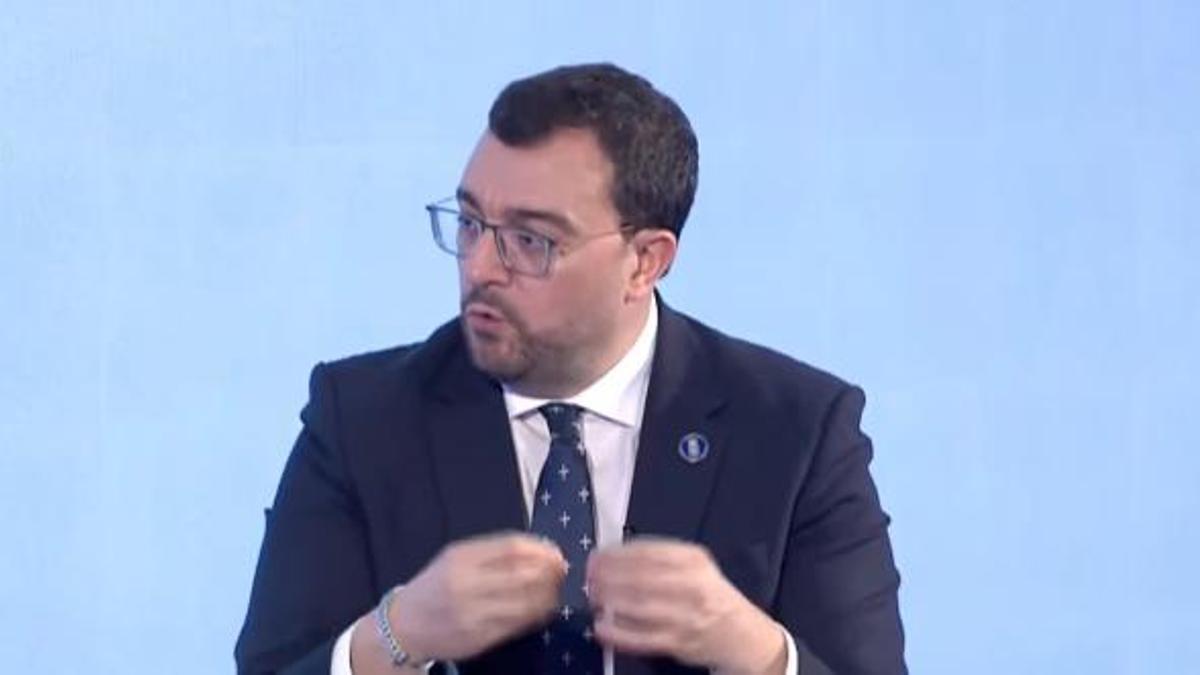 Barbón demanda "que se haga justicia" y que "quien haya sido corrupto acabe en la cárcel"