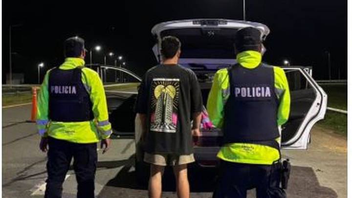 Detuvieron a un hombre que transportaba drogas de diseño en la Ruta 34: viajaba con su hija de cinco años