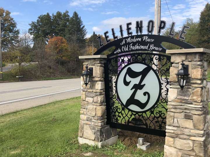 LEGO resale store opens in Zelienople