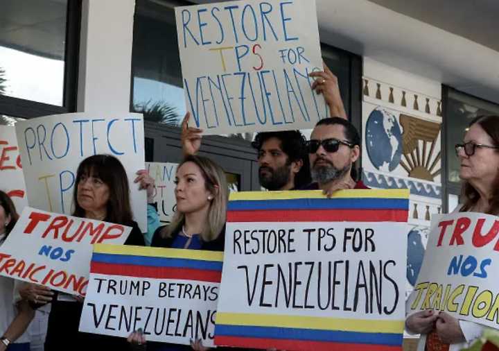 Este viernes 600,000 venezolanos quedan sin TPS, la mayor 'ilegalización' instantánea de inmigrantes en la historia